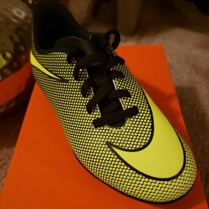 Child's NIKE BRAVATA II FG Soccer Cleats